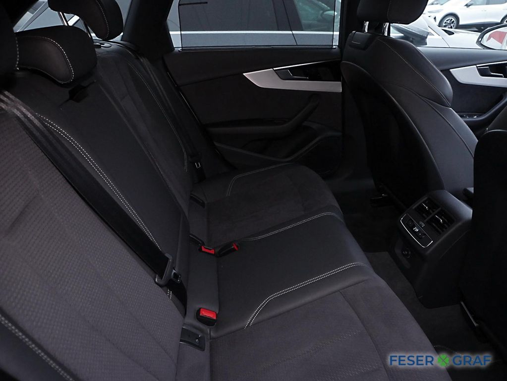 Audi A4 2023