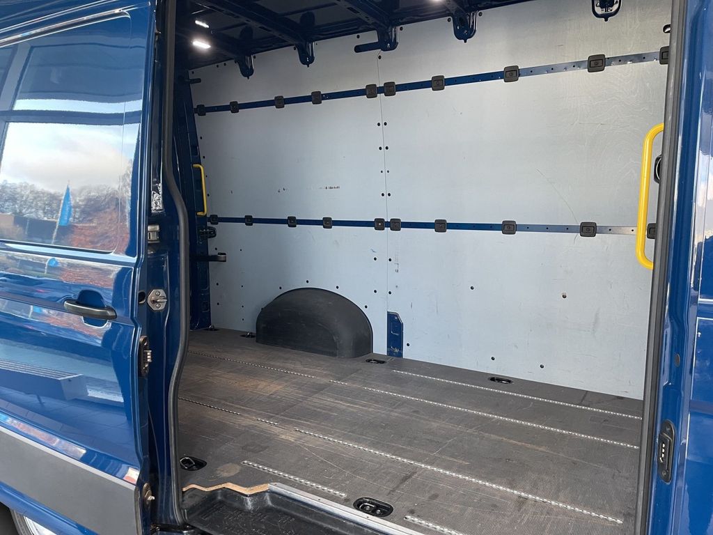 Volkswagen Crafter 2021