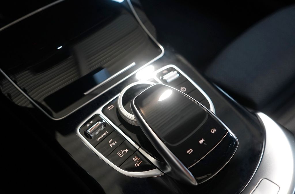 Mercedes-Benz C 300 2020