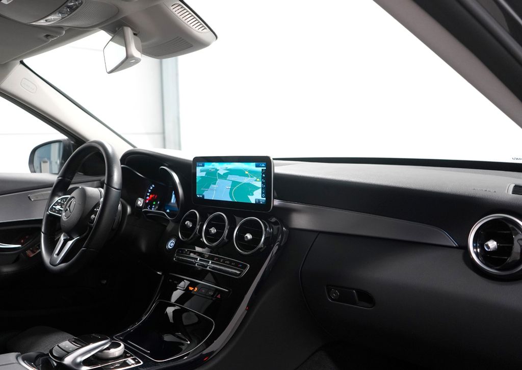 Mercedes-Benz C 300 2020