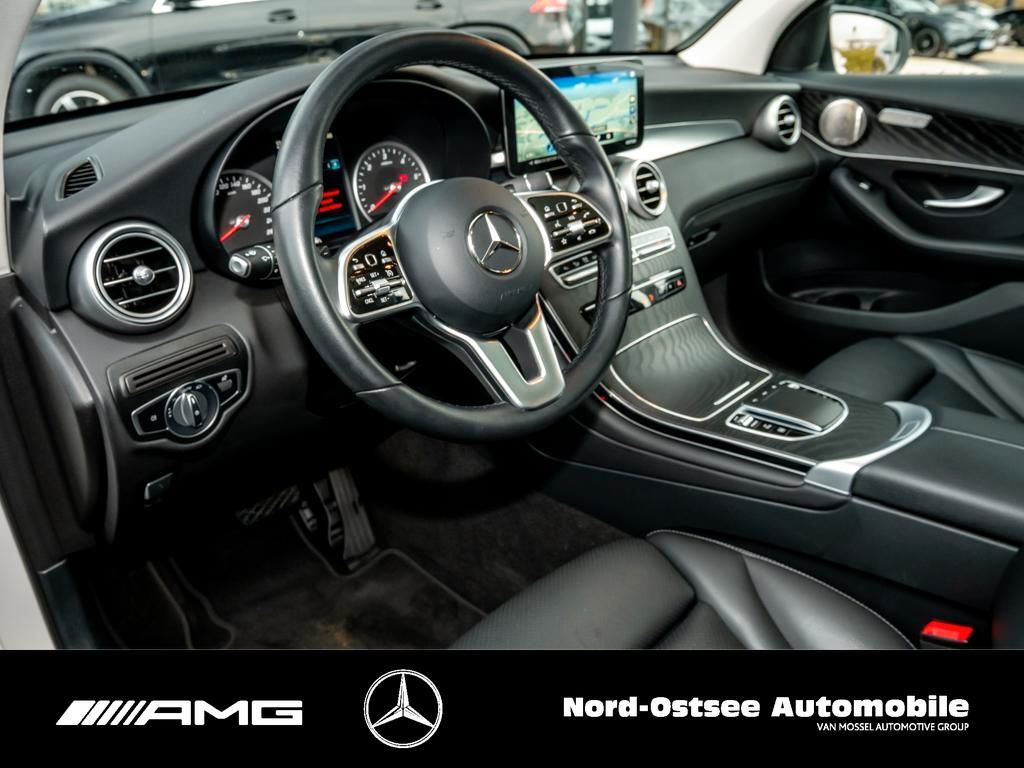 Mercedes-Benz GLC 300 2022