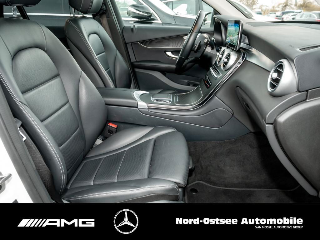 Mercedes-Benz GLC 300 2022