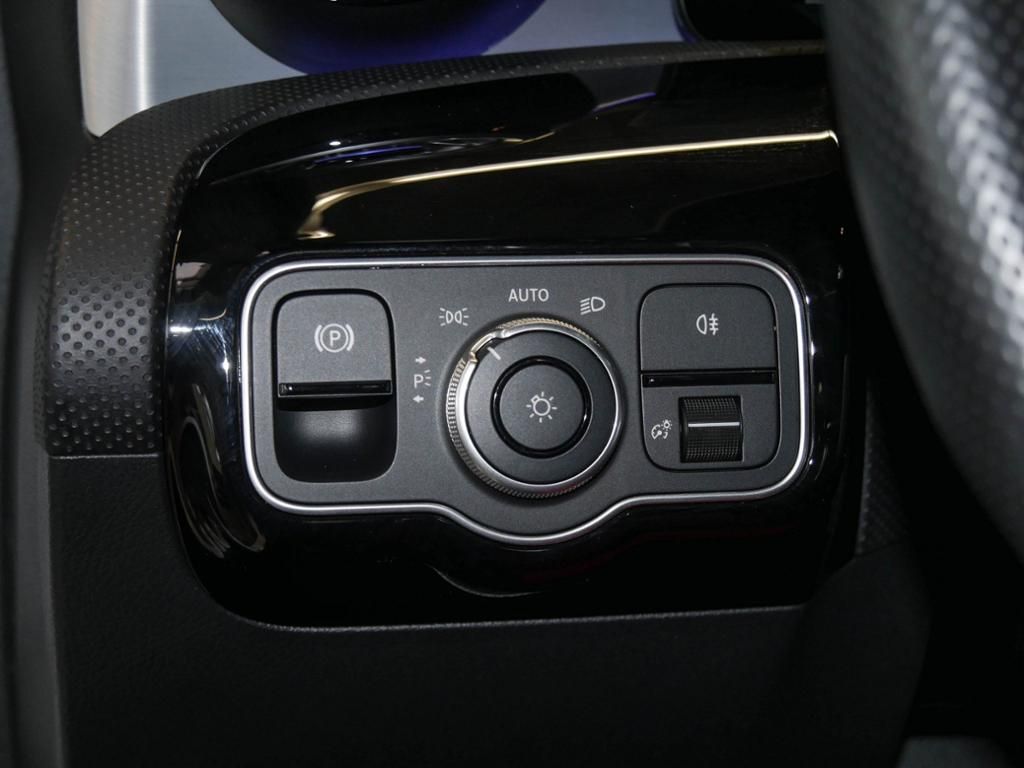 Mercedes-Benz CLA 220 2024