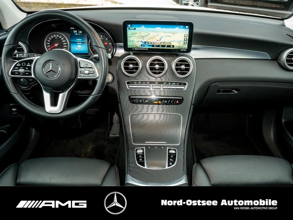 Mercedes-Benz GLC 300 2022