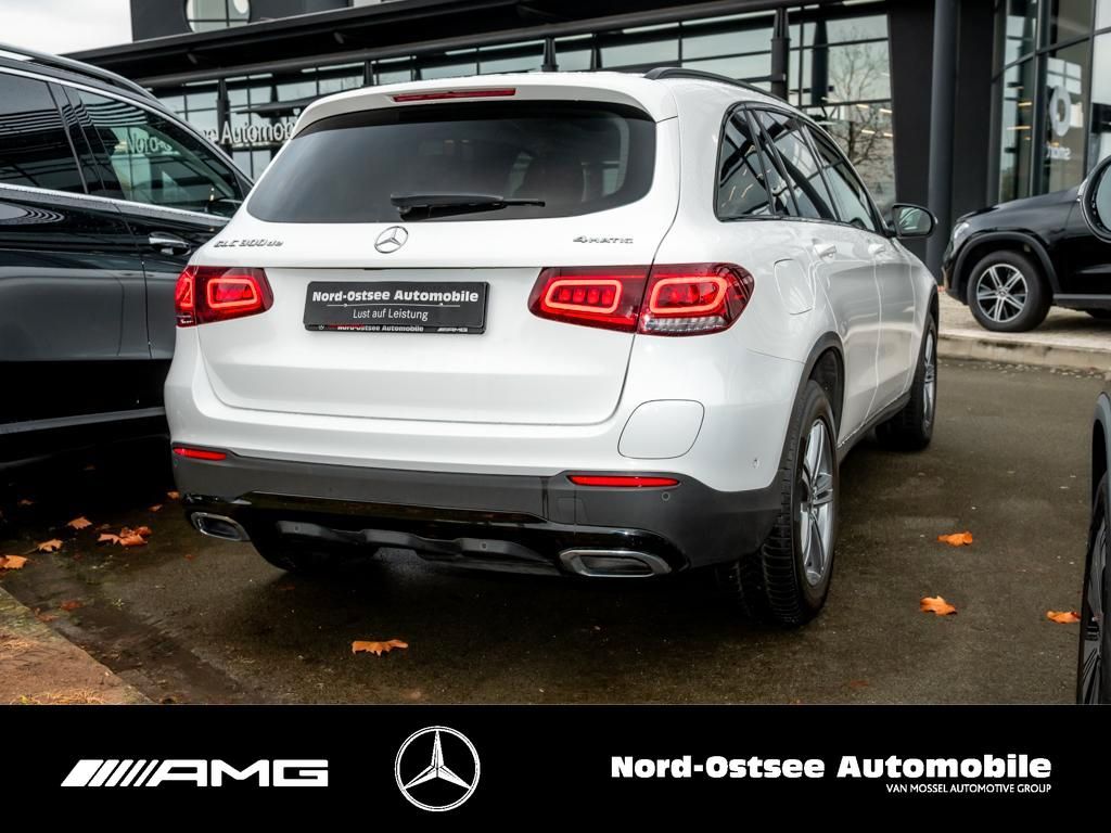 Mercedes-Benz GLC 300 2022