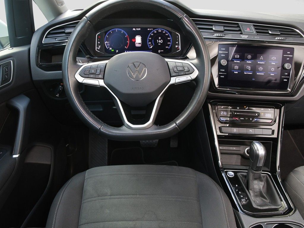 Volkswagen Touran 2023