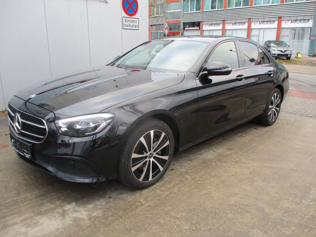 Mercedes-Benz E 300 2023