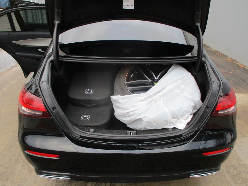 Mercedes-Benz E 300 2023