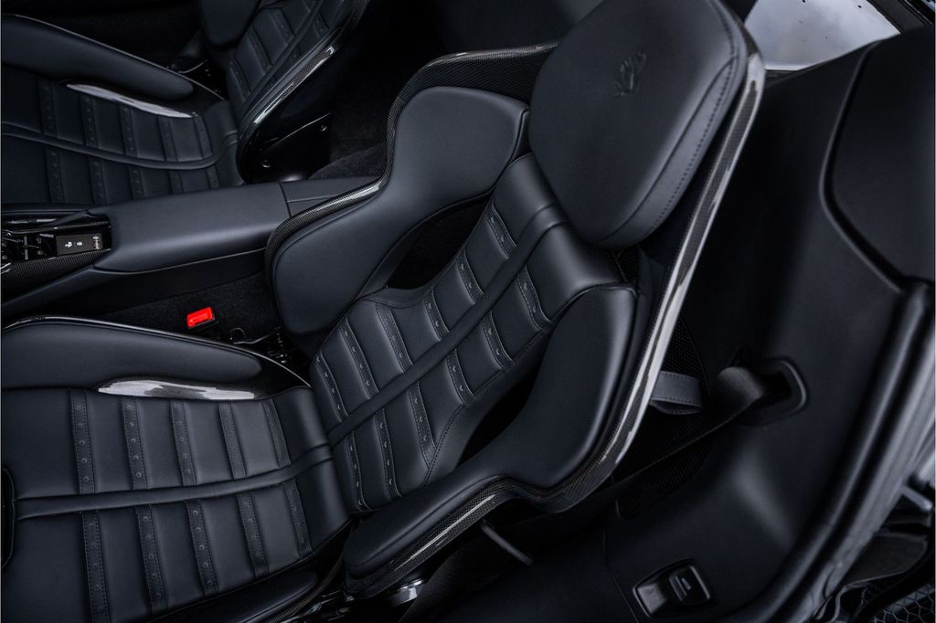 Ferrari 296 GTS 2025