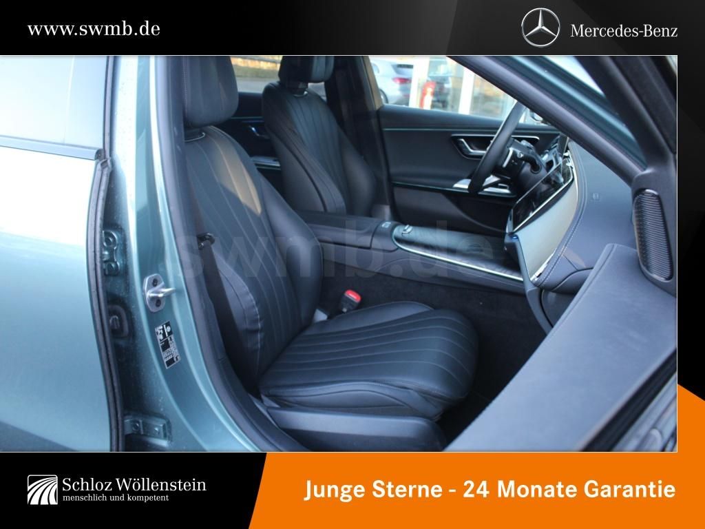 Mercedes-Benz E 300 2025