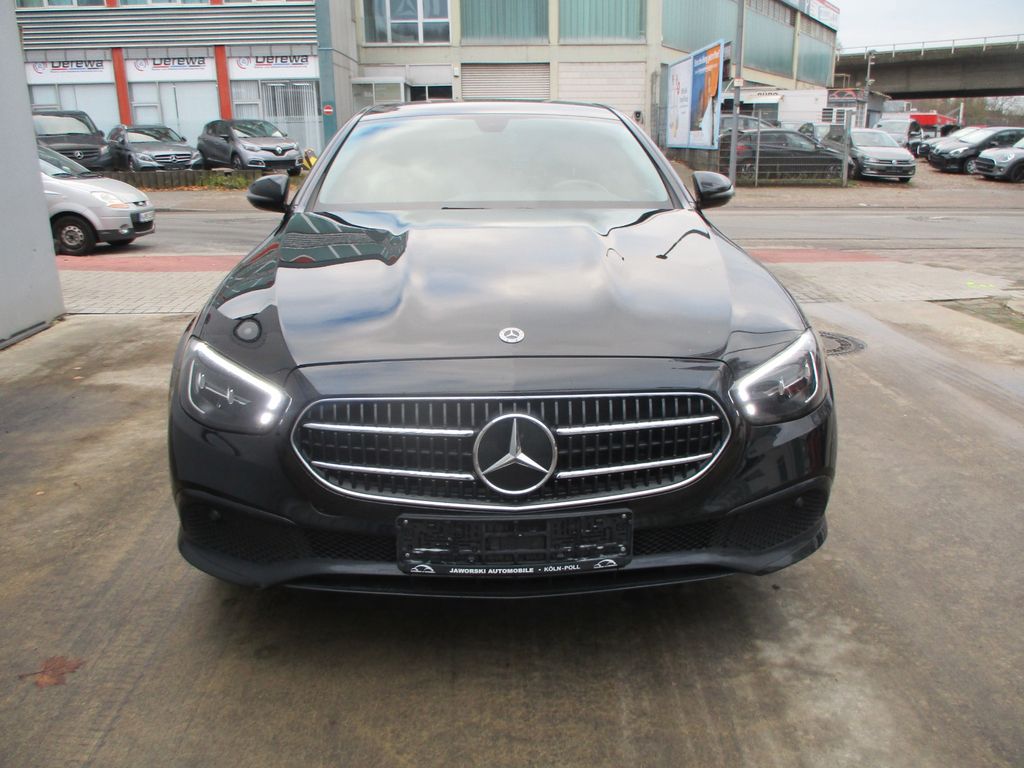 Mercedes-Benz E 300 2023