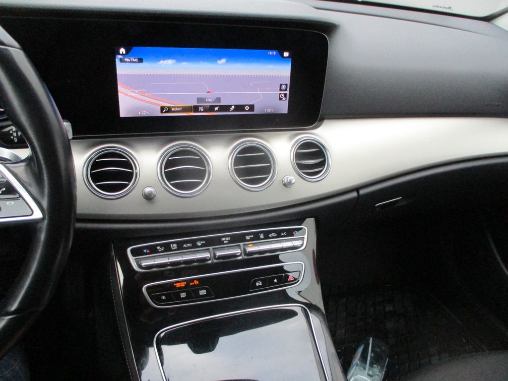 Mercedes-Benz E 300 2023