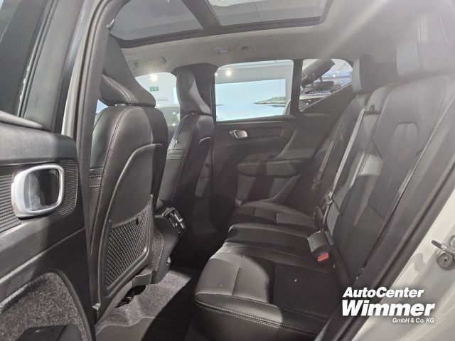 Volvo XC40 2025