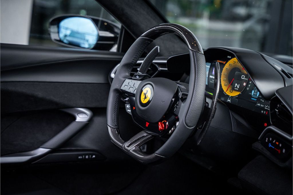 Ferrari 296 GTS 2025
