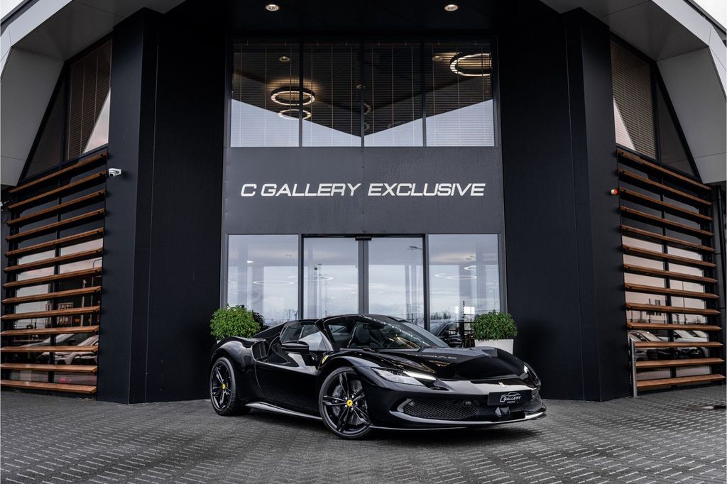 Ferrari 296 GTS 2025