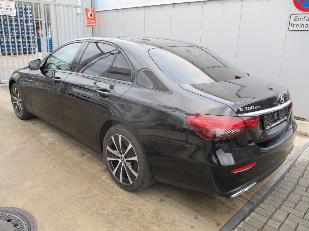 Mercedes-Benz E 300 2023