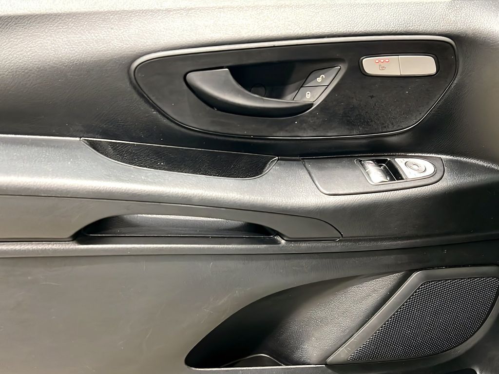 Mercedes-Benz Vito 2024