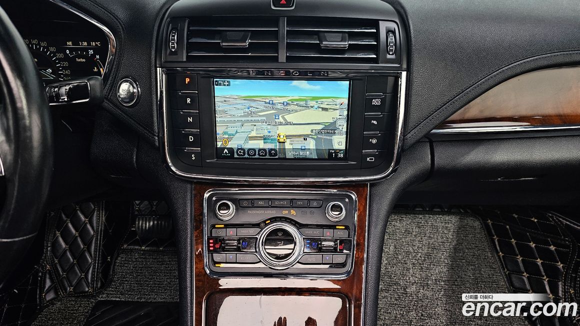 Lincoln Continental 2017