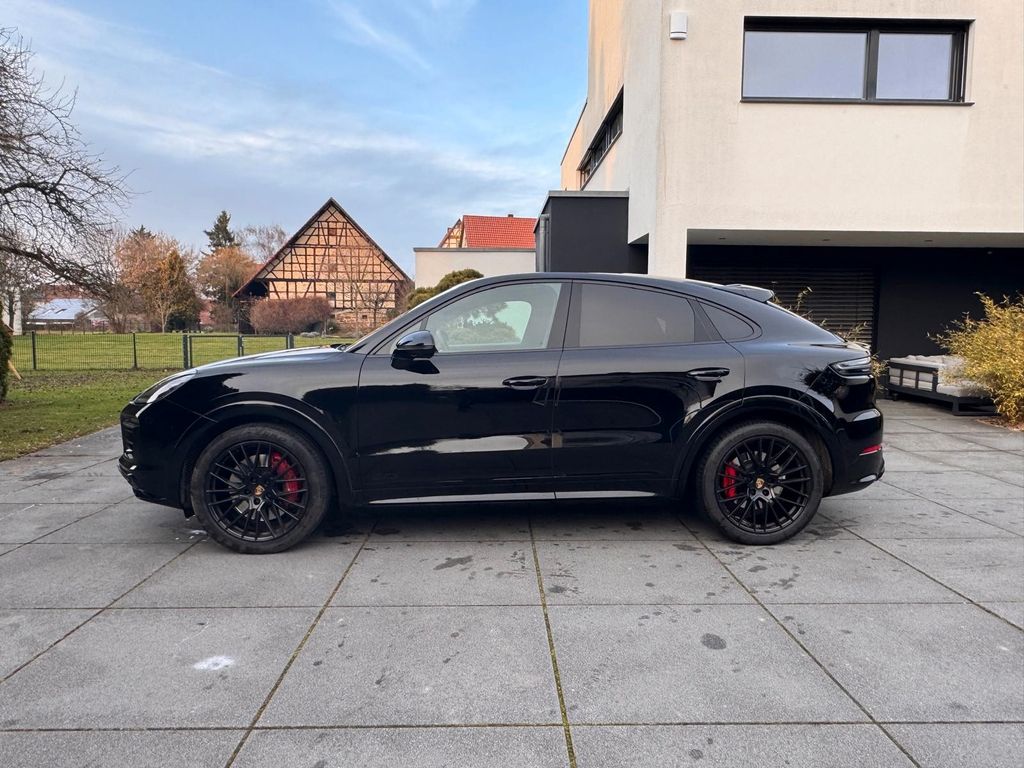 Porsche Cayenne 2022