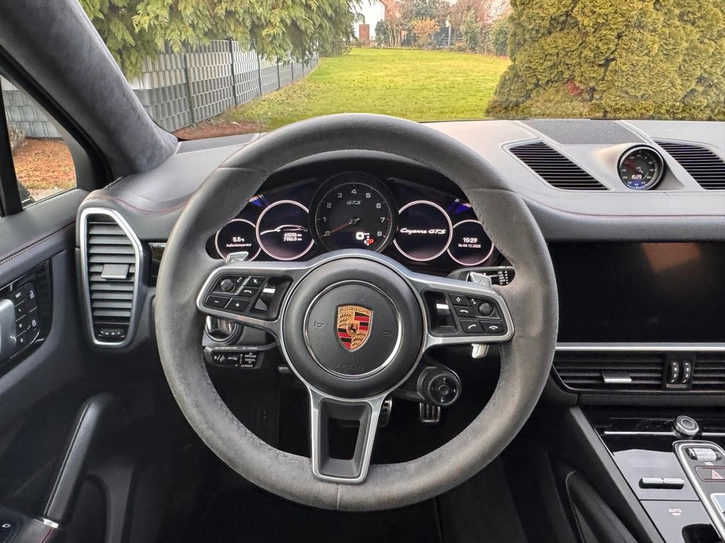 Porsche Cayenne 2022