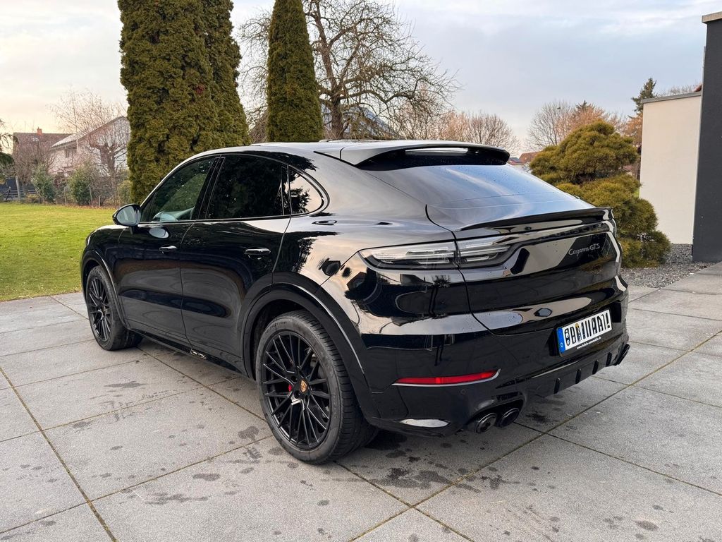 Porsche Cayenne 2022