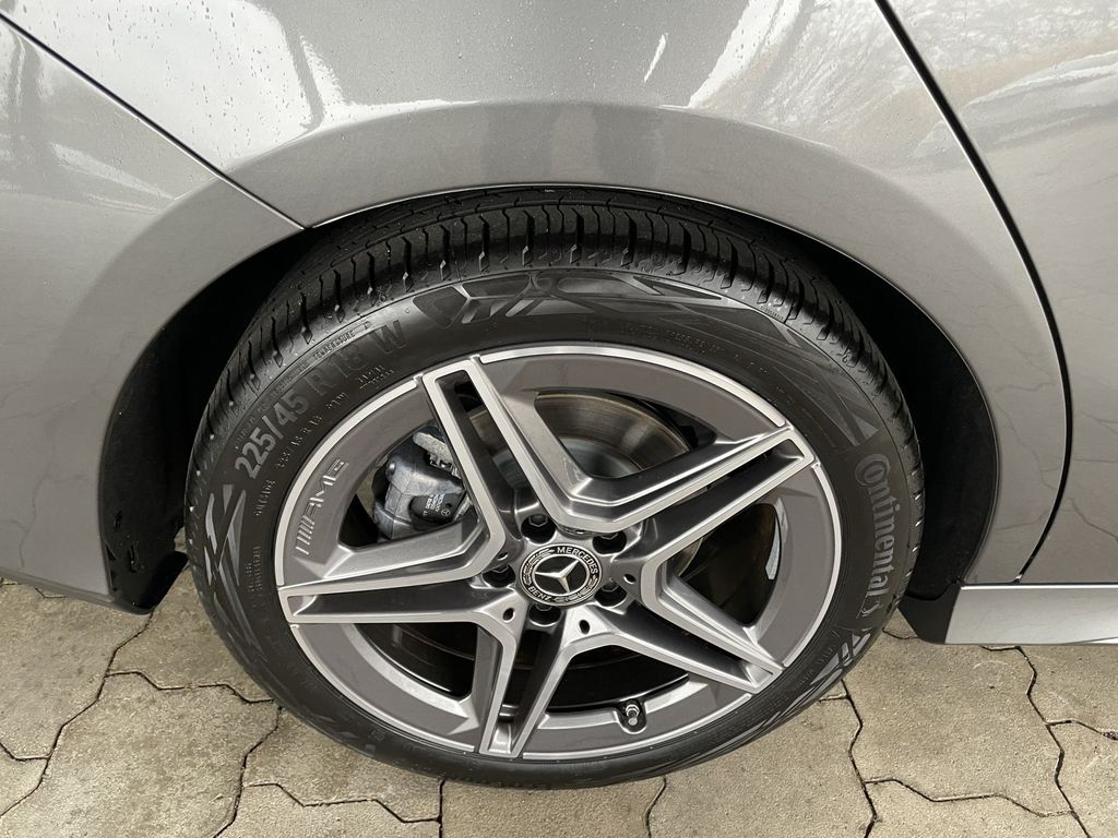 Mercedes-Benz CLA 200 Shooting Brake 2024