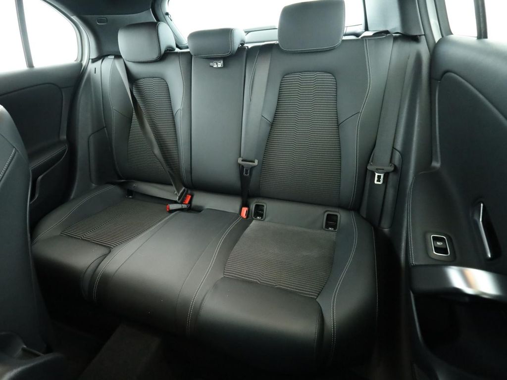 Mercedes-Benz A 250 2021