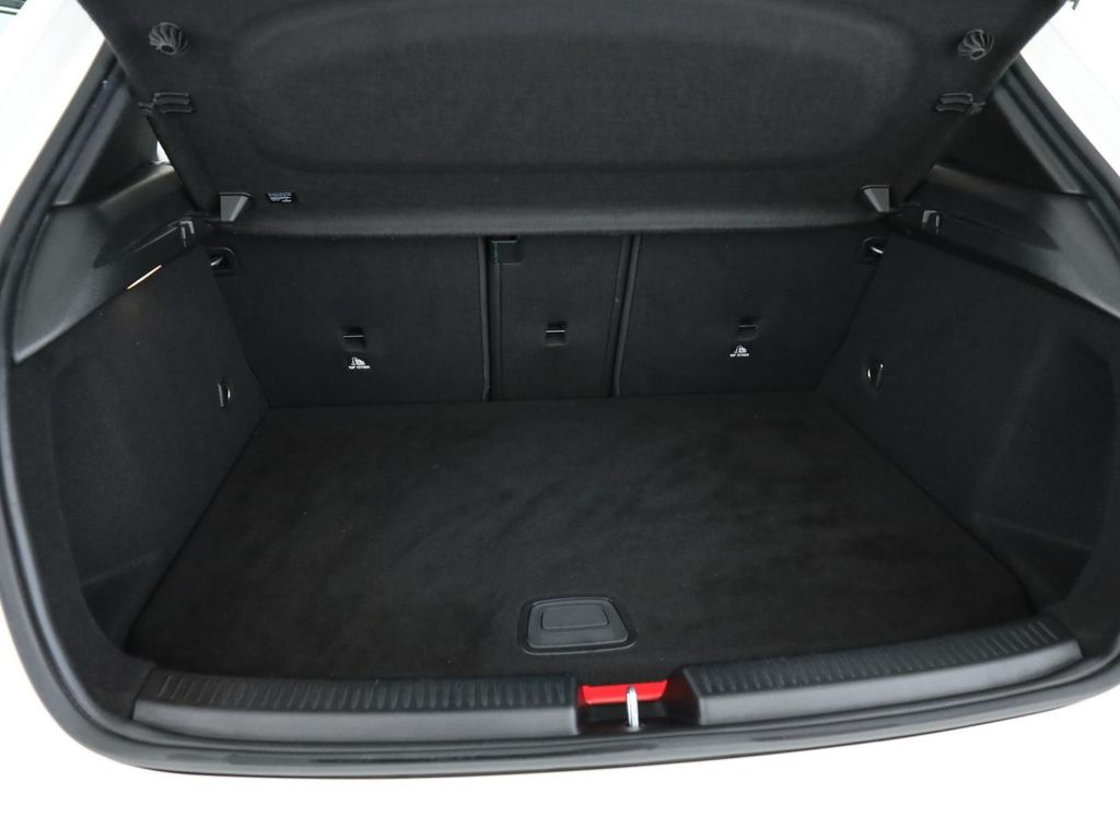 Mercedes-Benz A 250 2021