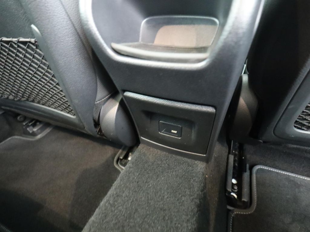 Mercedes-Benz A 250 2021