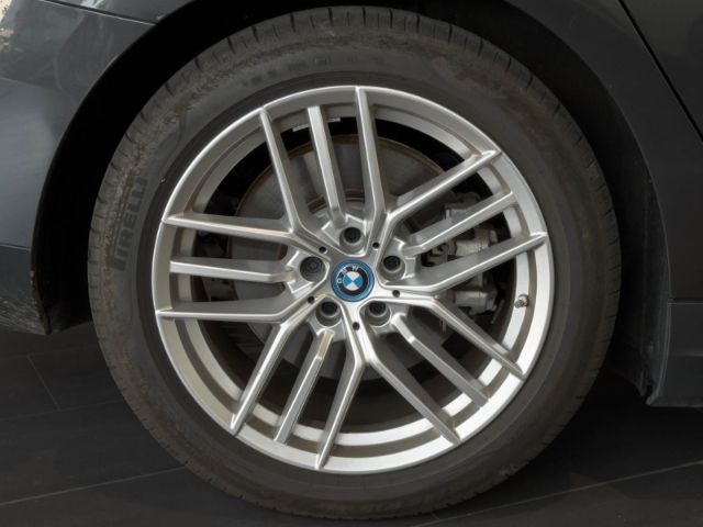 BMW i5 2024