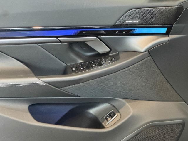 BMW i5 2024