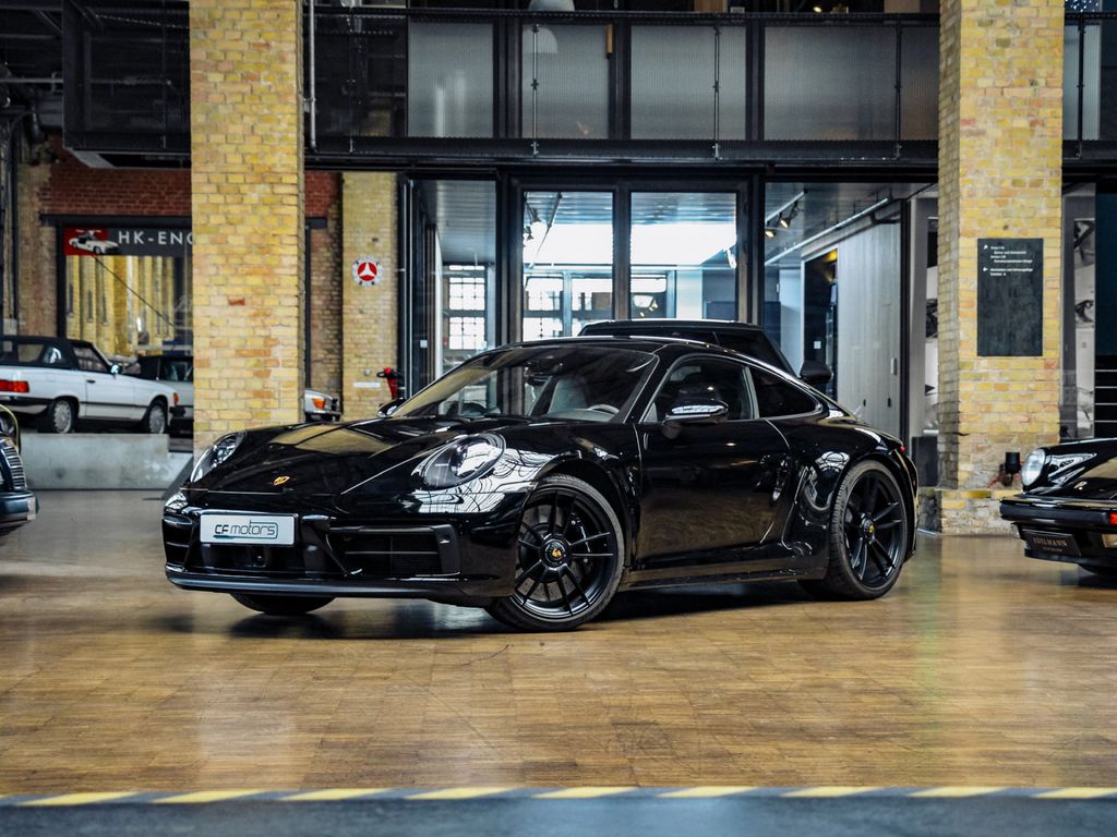 Porsche 992 2024
