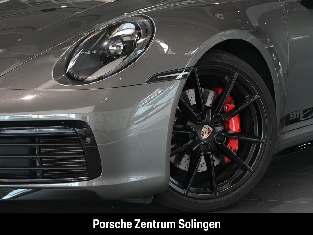 Porsche 992 2022