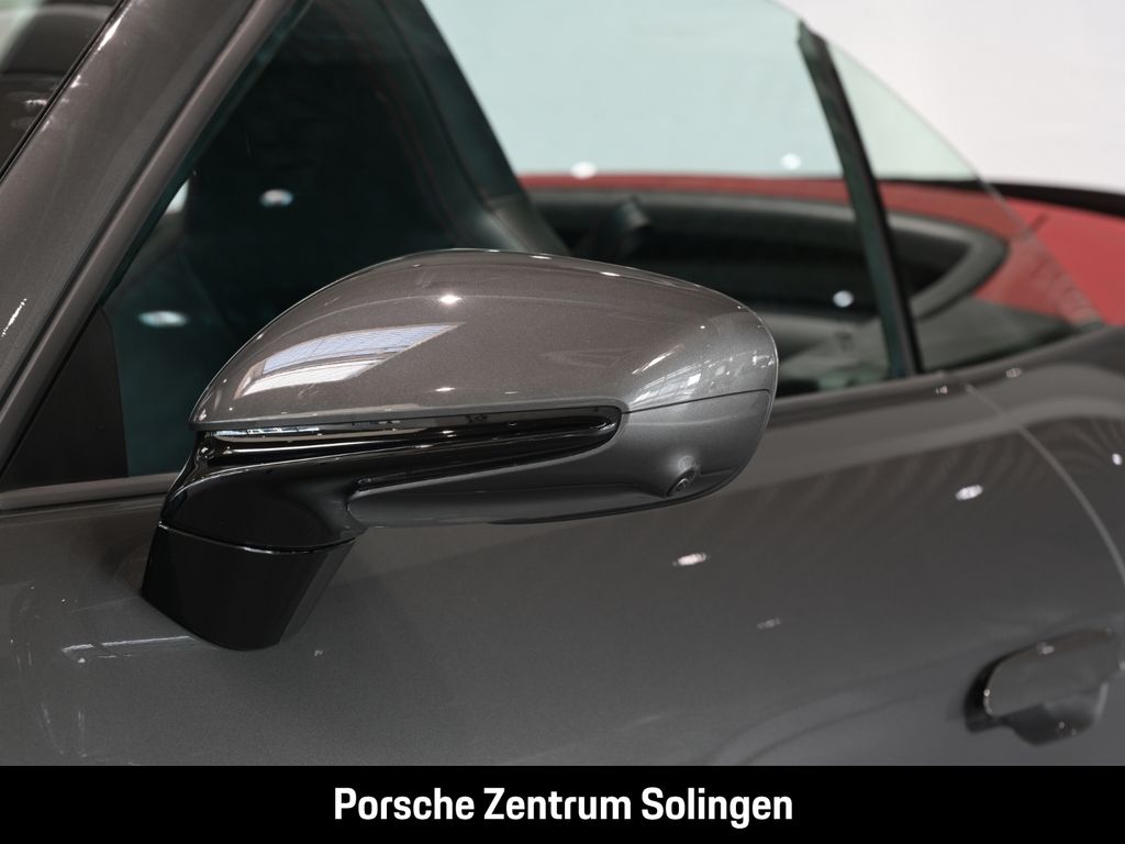 Porsche 992 2022