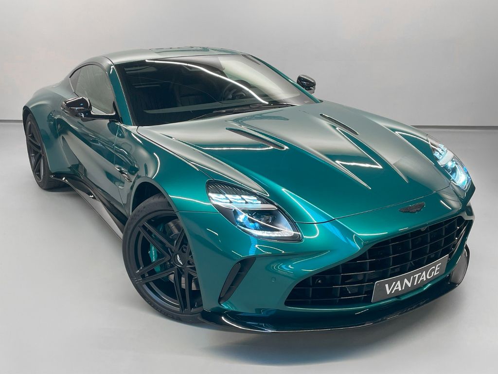 Aston Martin V8 Vantage 2025