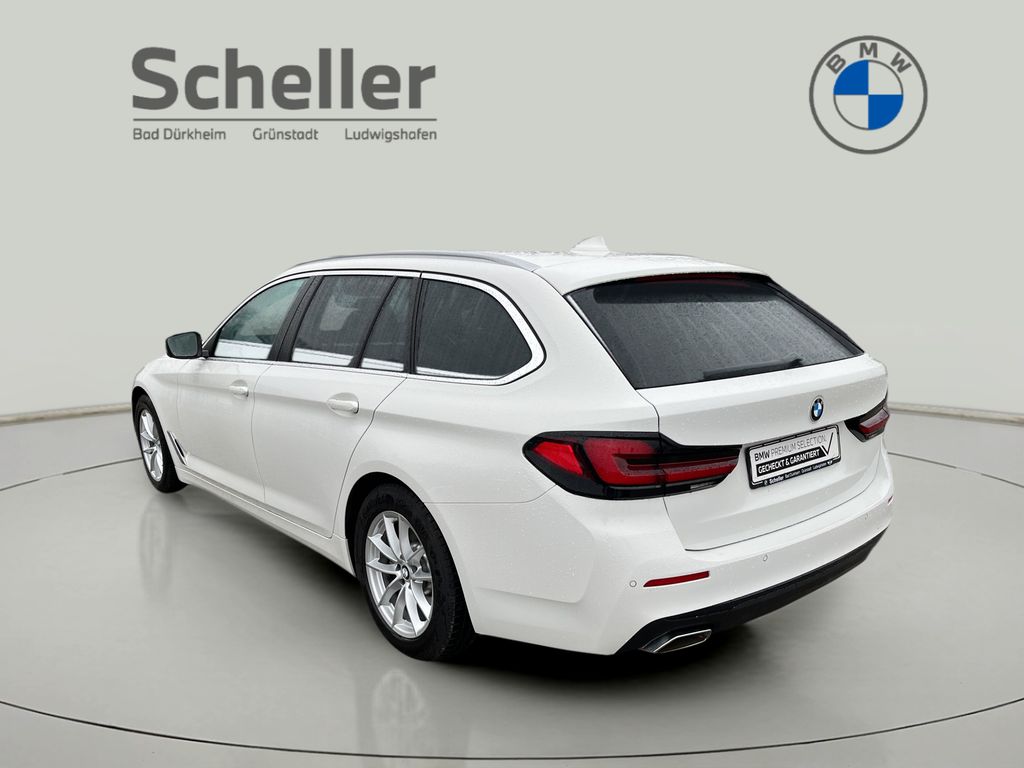 BMW 520 2022