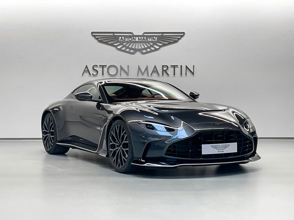 Aston Martin V12 Vantage 2022