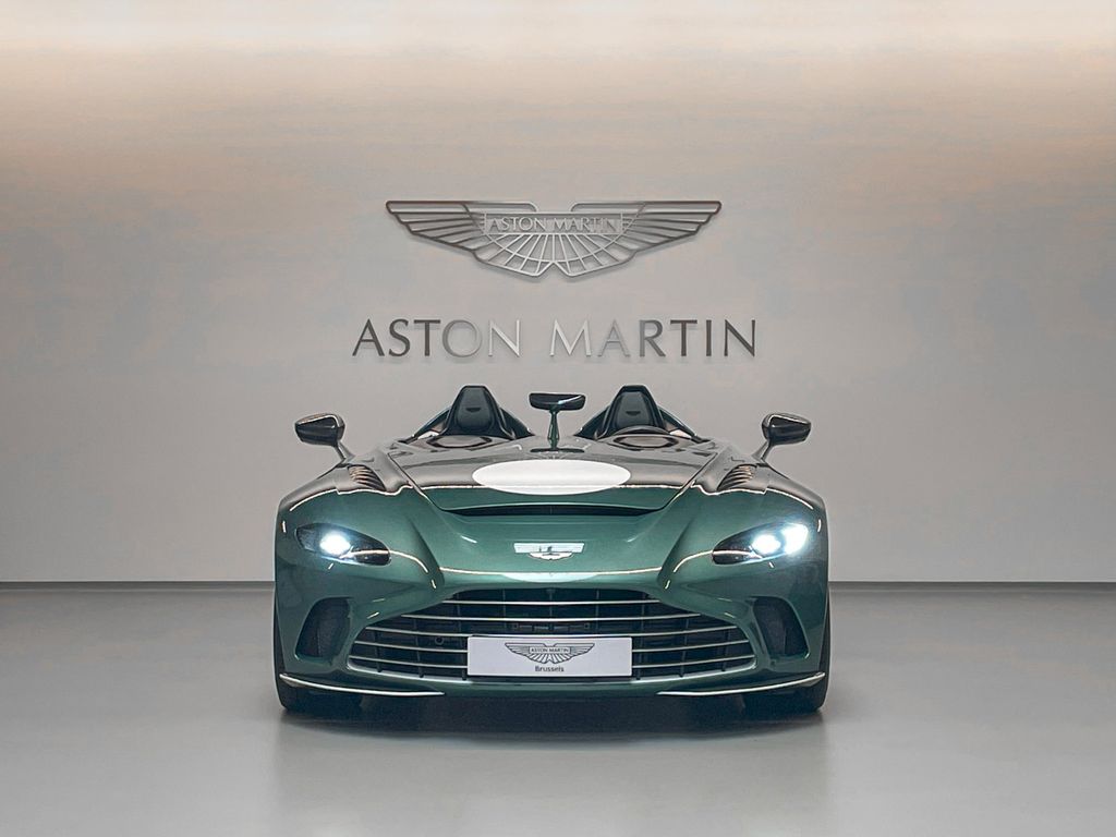 Aston Martin V12 Vantage