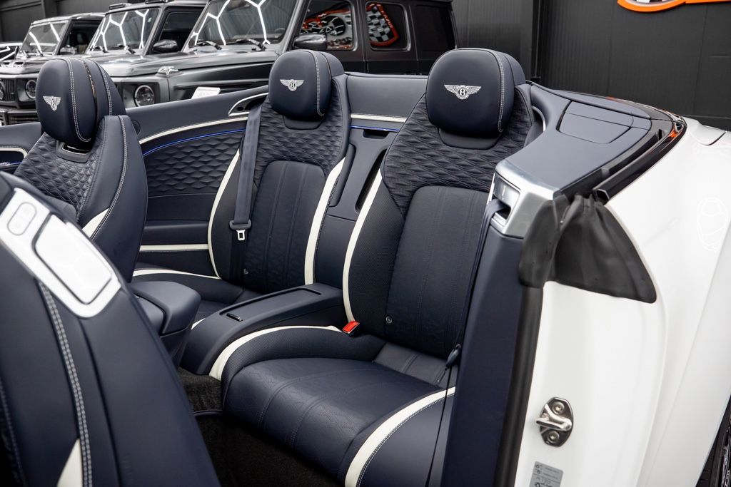 Bentley Continental GTC 2025