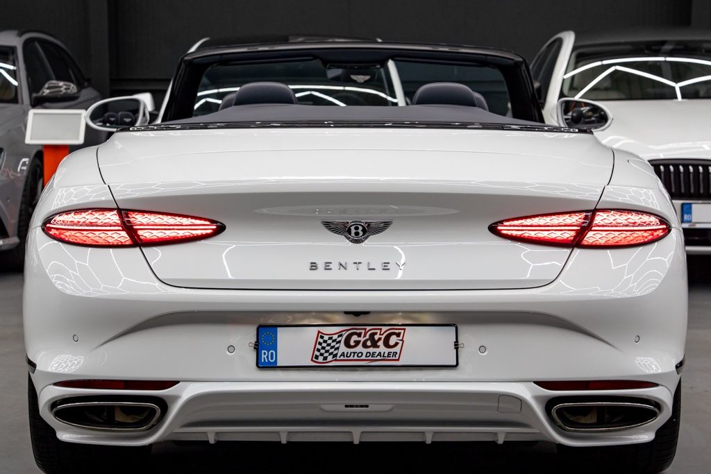 Bentley Continental GTC 2025