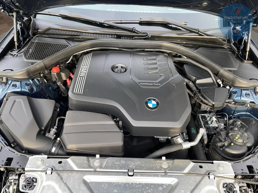 BMW 318 2024
