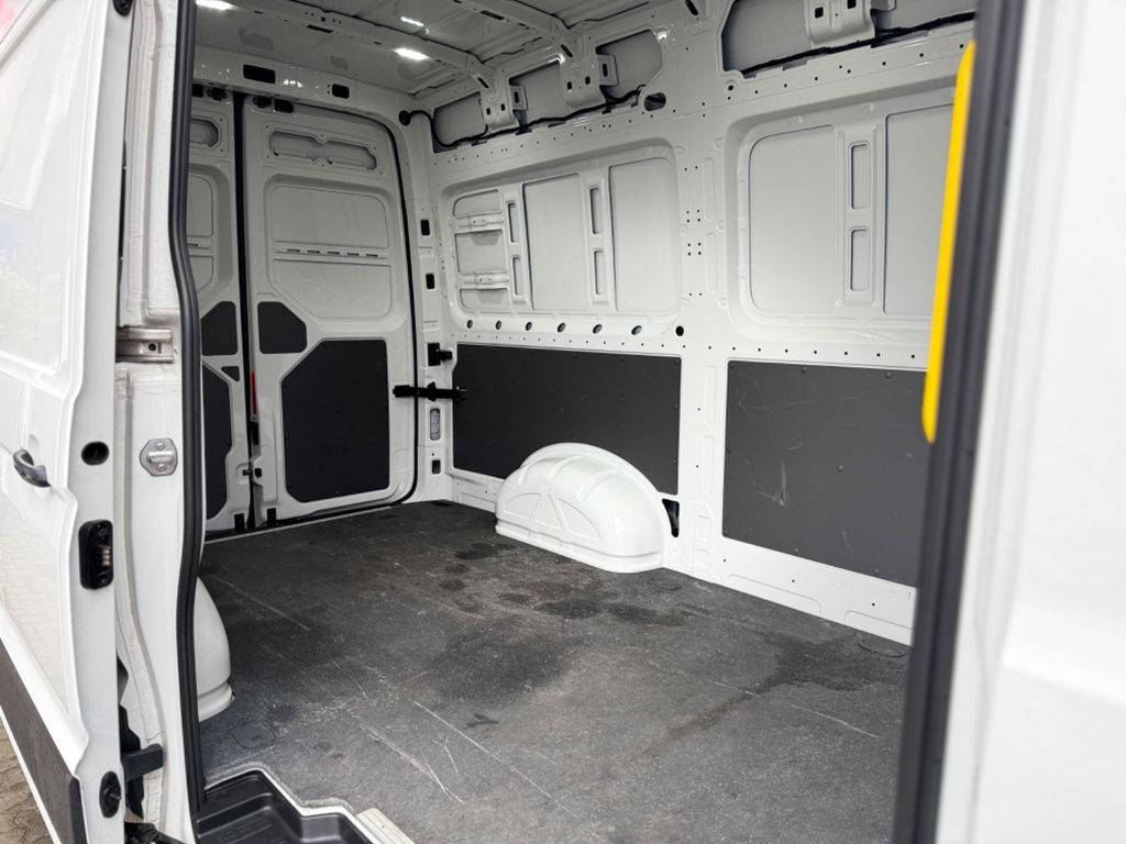 Volkswagen Crafter 2023