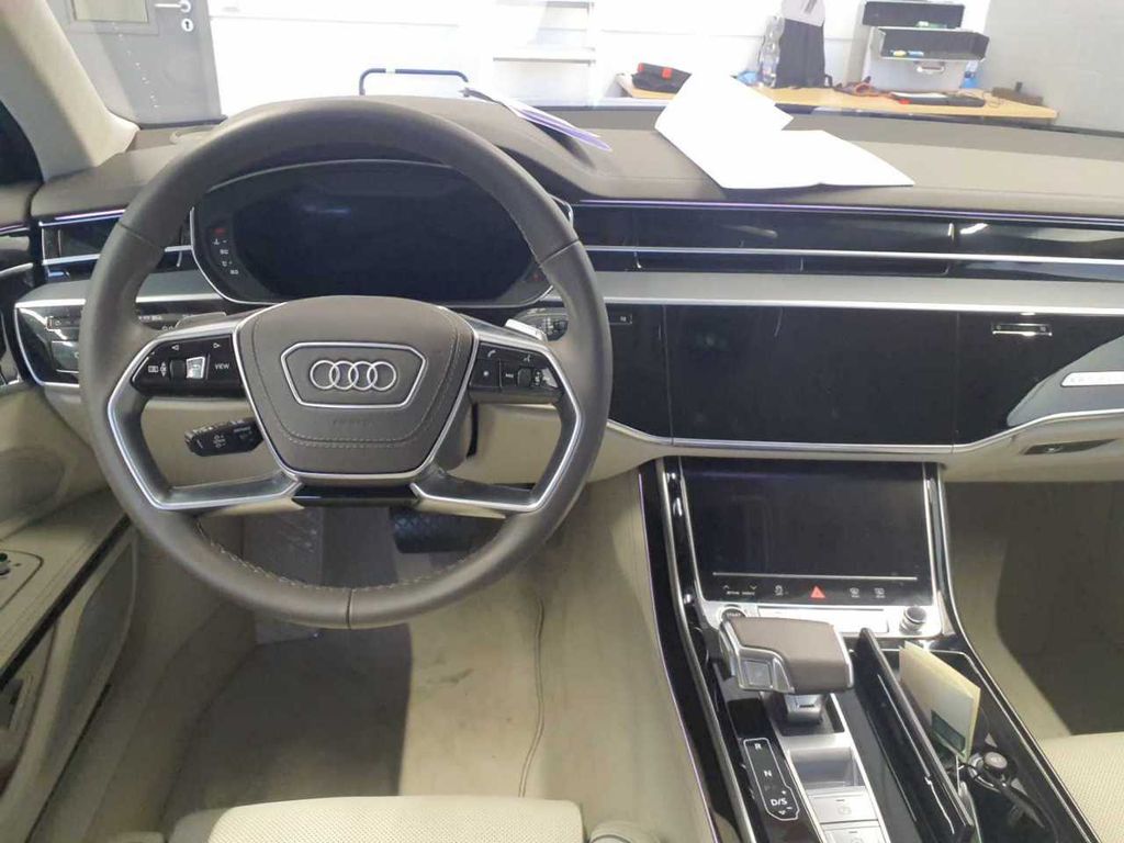 Audi A8 2023