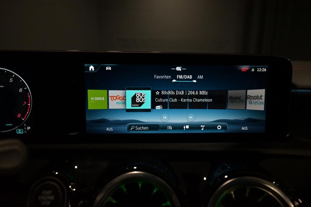 Mercedes-Benz CLA 200 2024