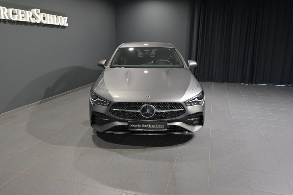 Mercedes-Benz CLA 200 2024