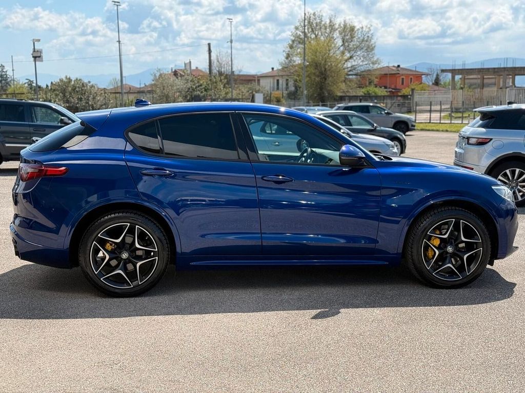 Alfa Romeo Stelvio 2021