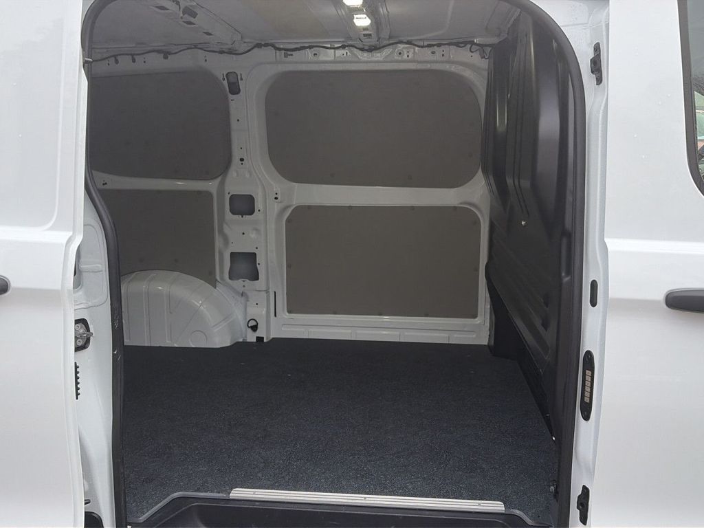 Ford Transit Custom 2024