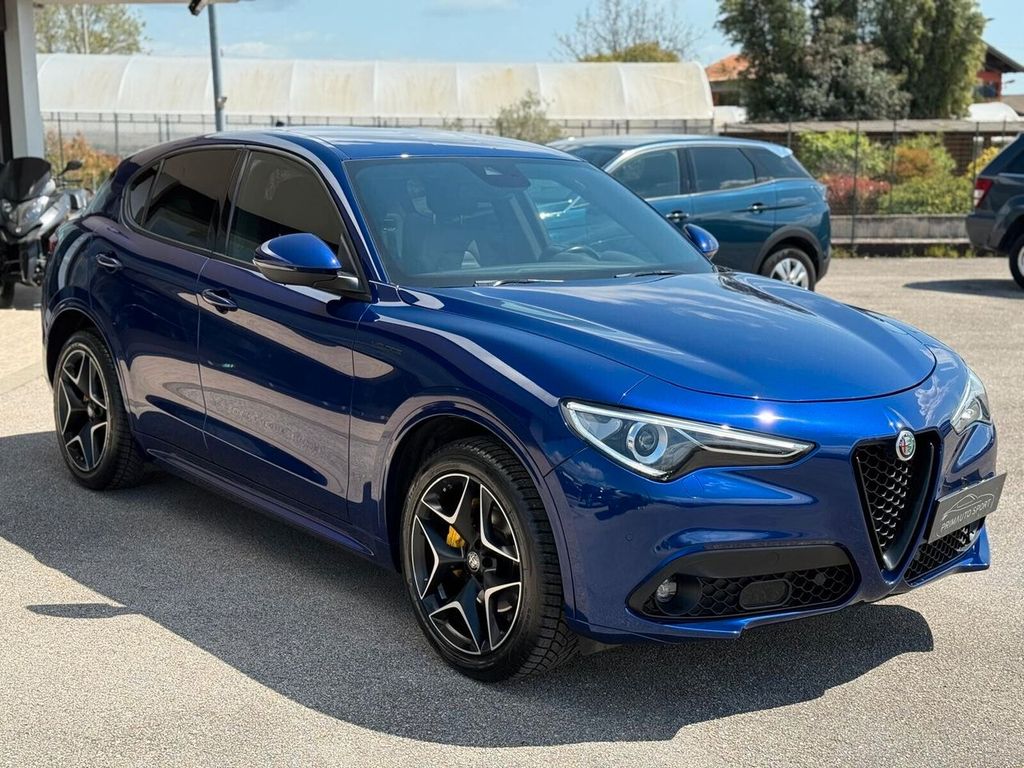 Alfa Romeo Stelvio 2021