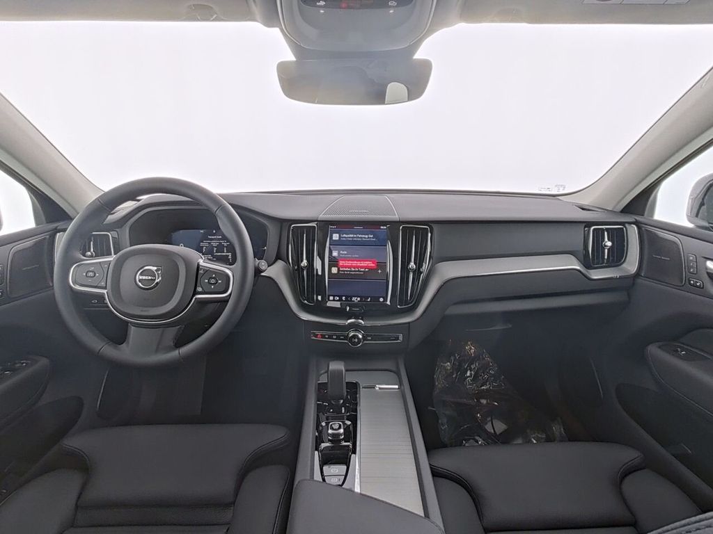 Volvo XC60 2025