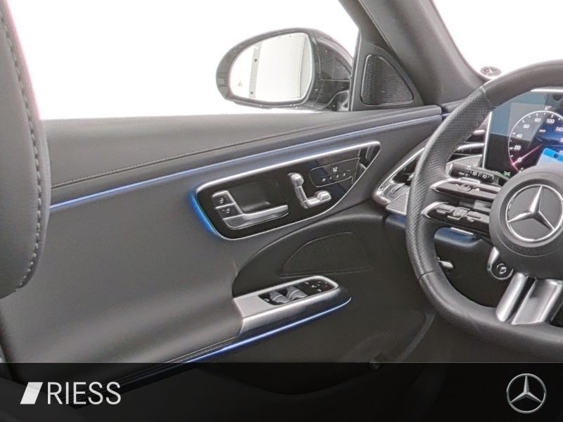 Mercedes-Benz E 300 2025